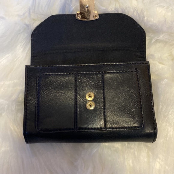 Liz Claiborne Black Faux Leather Embossed Trifold Wallet Snap Close - Picture 3 of 4